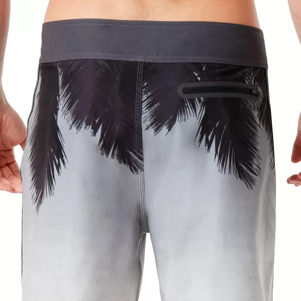 imageOakley Mens Standard Mirage Palm 19 InchesWhite