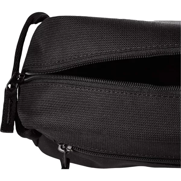 imageOakley Mens Street Toiletry KitBlackout