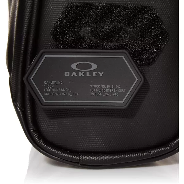 imageOakley Mens Training Big Beauty Case Blackout UOakley Mens Training Big Beauty Case Blackout U