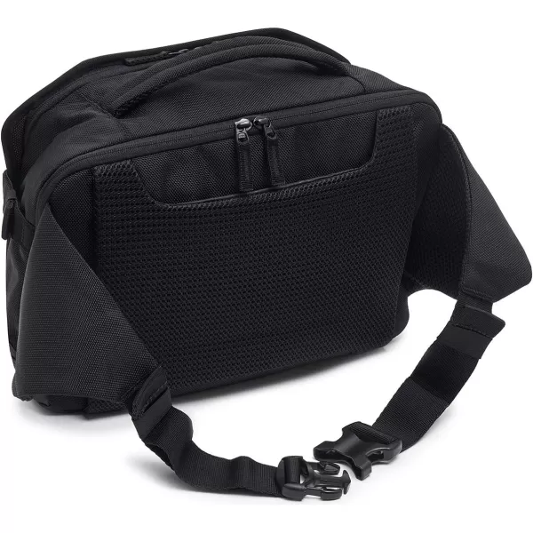 imageOakley Mens Travel Bumbag Blackout UU Blackout