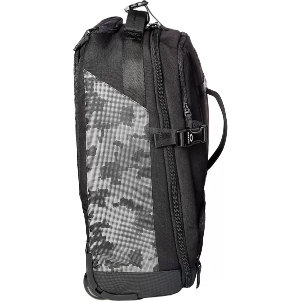 imageOakley Mens Utility Cabin Trolley Blackout Reflective SmallSmall Blackout Reflective