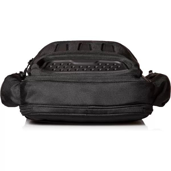 imageOakley Mens Vertical Messenger 20 Blackout UOakley Mens Vertical Messenger 20 Blackout U