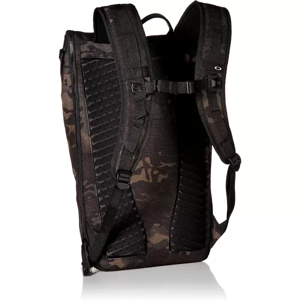 imageOakley Mens Voyage 23L Roll Top Backpack Black Multicam One SizeOne Size Black Multicam