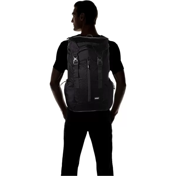 imageOakley Mens Voyager Backpack Blackout One SizeOne Size Blackout