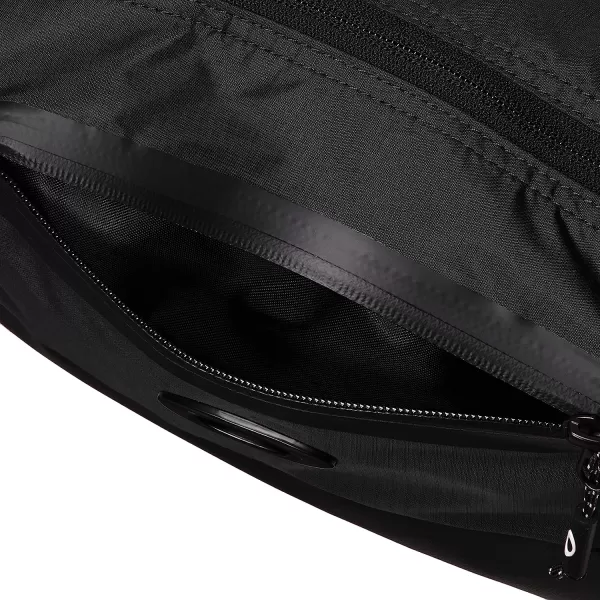 imageOakley Outdoor Toiletry KitBlackout
