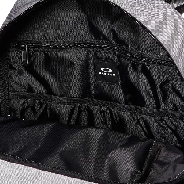 imageOakley Tournament Golf Backpack Fog Grey One SizeOakley Tournament Golf Backpack Fog Grey One Size