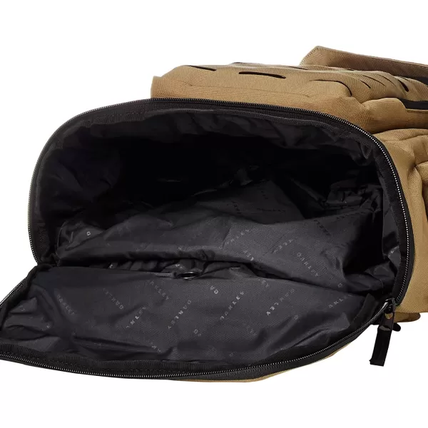 imageOakley Urban Backpack Ruck Pack for Men and WomenOne Size Coyote