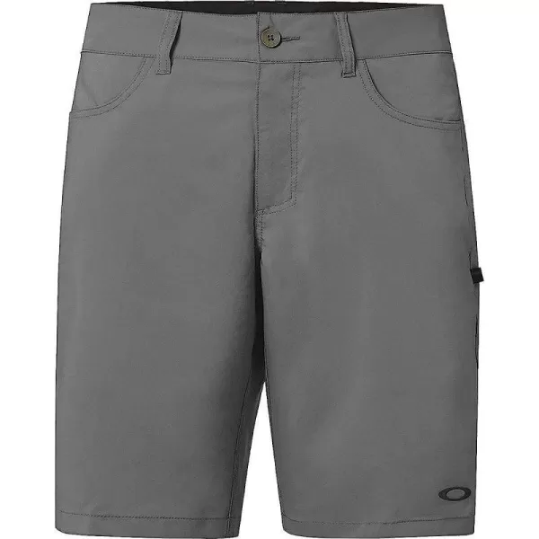 imageOakley Mens Base Line Hybrid 21Inch ShortsStone Gray