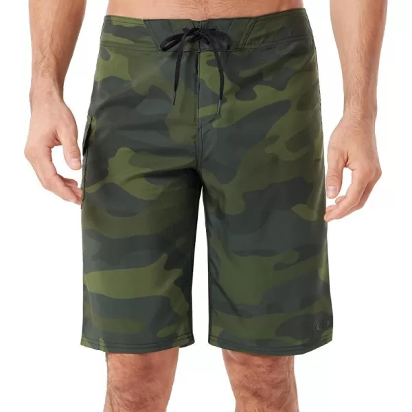 imageOakley Mens Kana 21Inch Board ShortsCore Camo