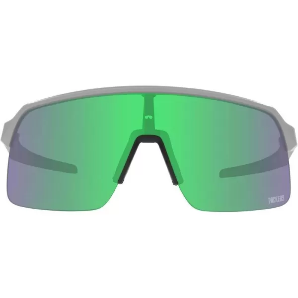 imageOakley Mens Oo9463 Sutro Lite NFL Collection SunglassesGreen Bay Packers Matte FogPrizm Jade