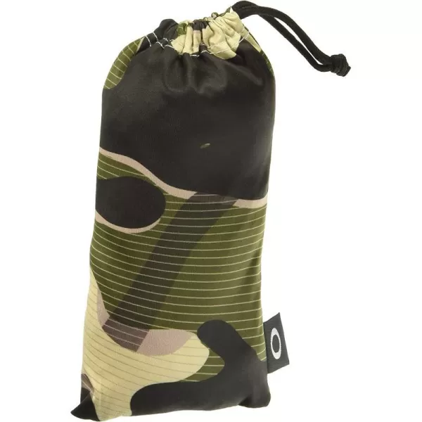 imageOakley MicrobagCamo