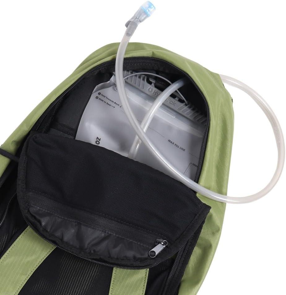 imageOakley Man Seeker Traverse Recycled Hydra Bag Green One SizeGreen