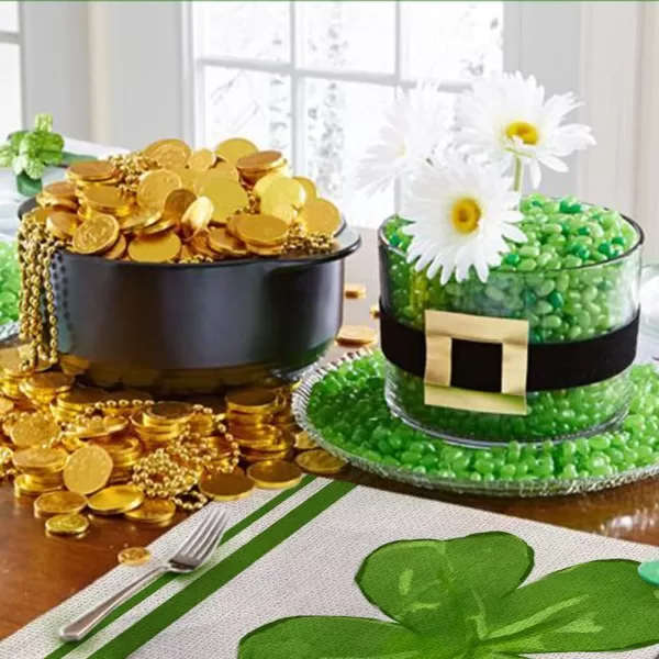 ARKENY St Patricks Day Placemat 12 x 18 Inch Green Shamrock Lucky Theme Set of 4 for Dining Table Spring Holiday Rustic Farmhouse Table Matplacemats 12X18