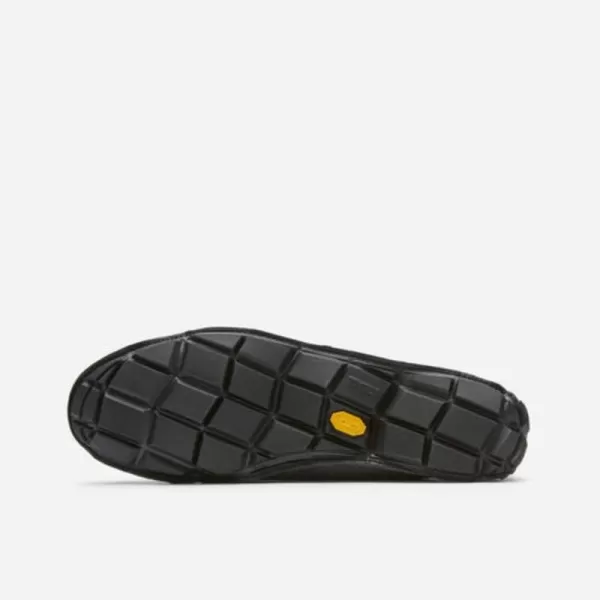 Vibram FiveFingers Womens One Quarter ShoesVelvet BlackBlack