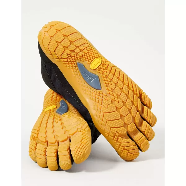 Vibram FiveFingers Womens VTrek Trail Hiking ShoeBlackGum