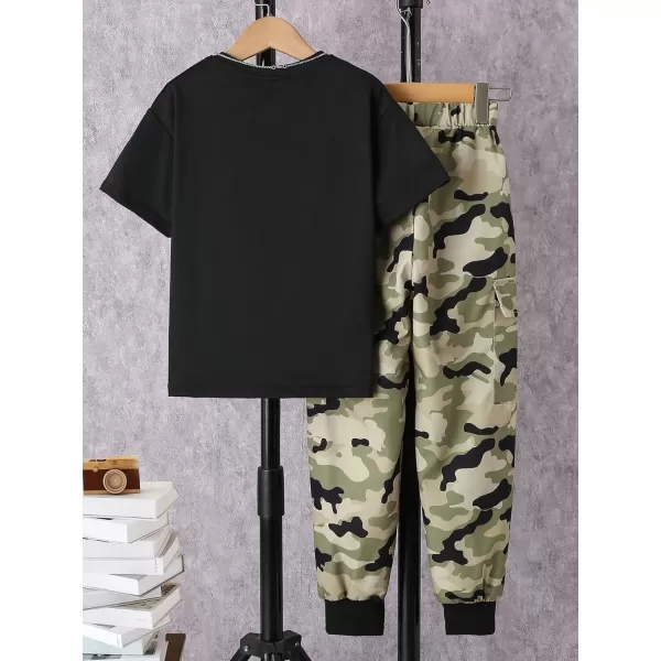 Floerns Boys 2 Piece Outfit Short Sleeve Tee Shirt with Jogger Cargo Pants Set