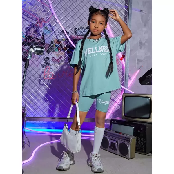 Floerns Girls 2 Piece Outfit Graphic Print Tee Shirt with Biker Shorts Set