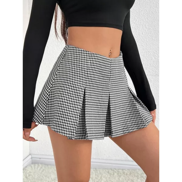 Floerns Women's Casual Pleated Hem Mini Skirt School Uniform Short Skirts