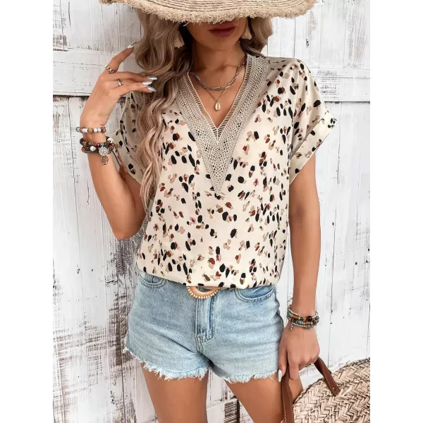 Floerns Women's Short Sleeve Business Casual Tops Graphic Print Office Work Blouse Tops
