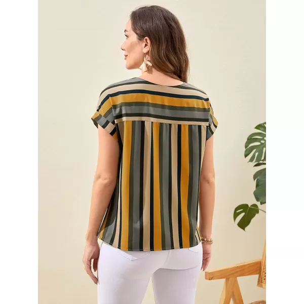Floerns Women's Short Sleeve Business Casual Tops Graphic Print Office Work Blouse Tops