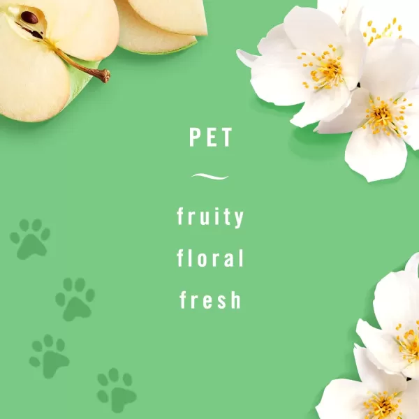 Febreze Small Spaces Air Freshener, Pet Friendly Air Fresheners Alternative for Home, Fresh Scent, Room Deodorizer &amp; Odor Fighter for Strong Odor 4 Count 